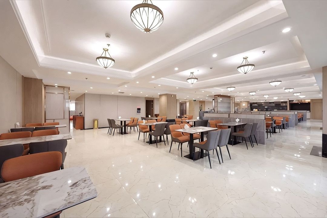 纯泊酒店(成都双流国际机场珠江路地铁站店)
