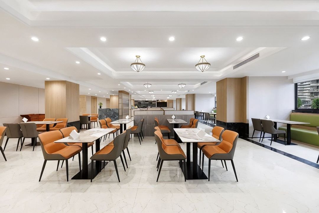纯泊酒店(成都双流国际机场珠江路地铁站店)