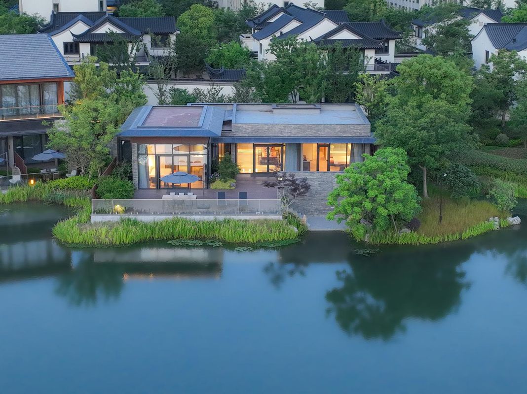 湖畔居（景区外）
