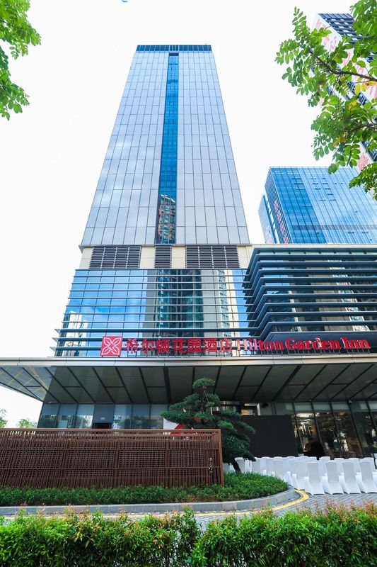 深圳光明希尔顿花园酒店