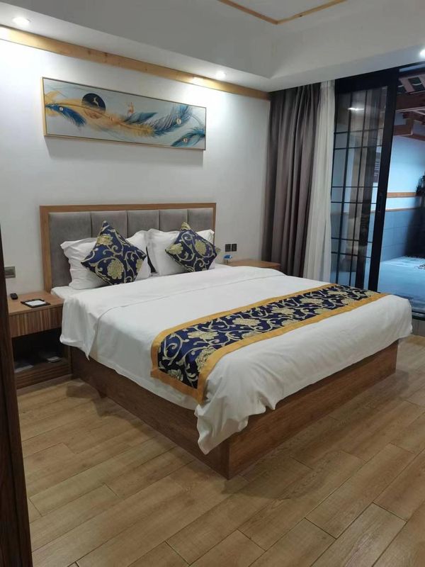 崇州拉菲&middot;玉龙温泉酒店(九龙沟景区店)