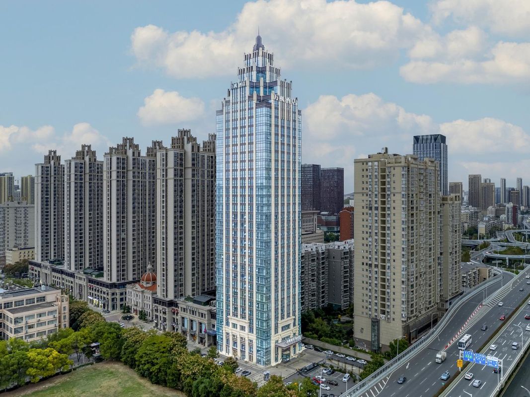 武汉万豪万枫酒店(街道口理工大学南湖校区店)