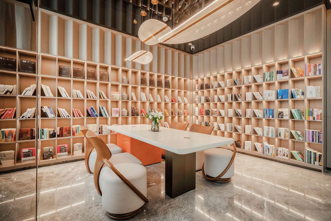成都东站绿地468中心亚朵酒店