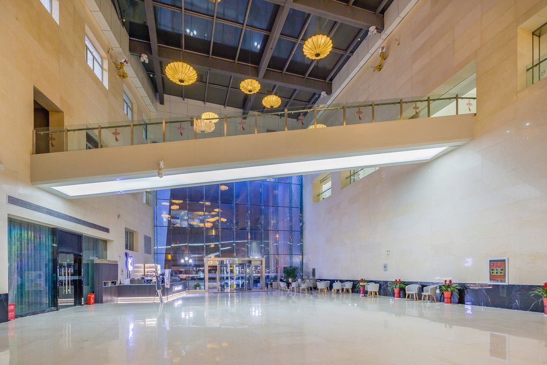 武汉明德酒店(沌口体育中心江汉大学店)