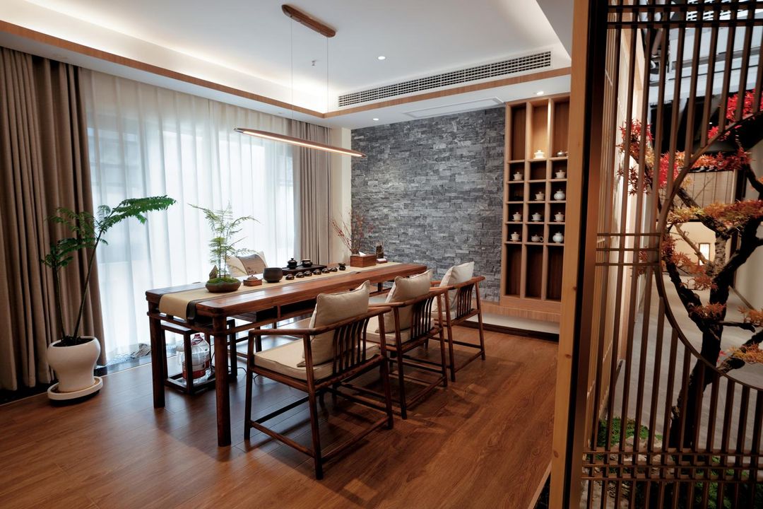 长沙岳麓区梅溪湖西地铁站亚朵酒店