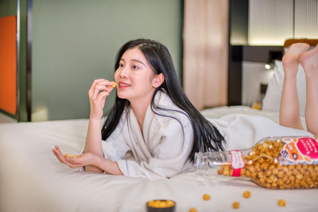宁波天一广场鼓楼地铁站亚朵酒店