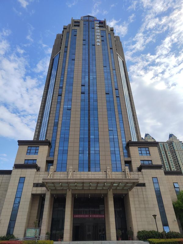 维也纳酒店(郑州第八大街经开中心广场地铁站店)