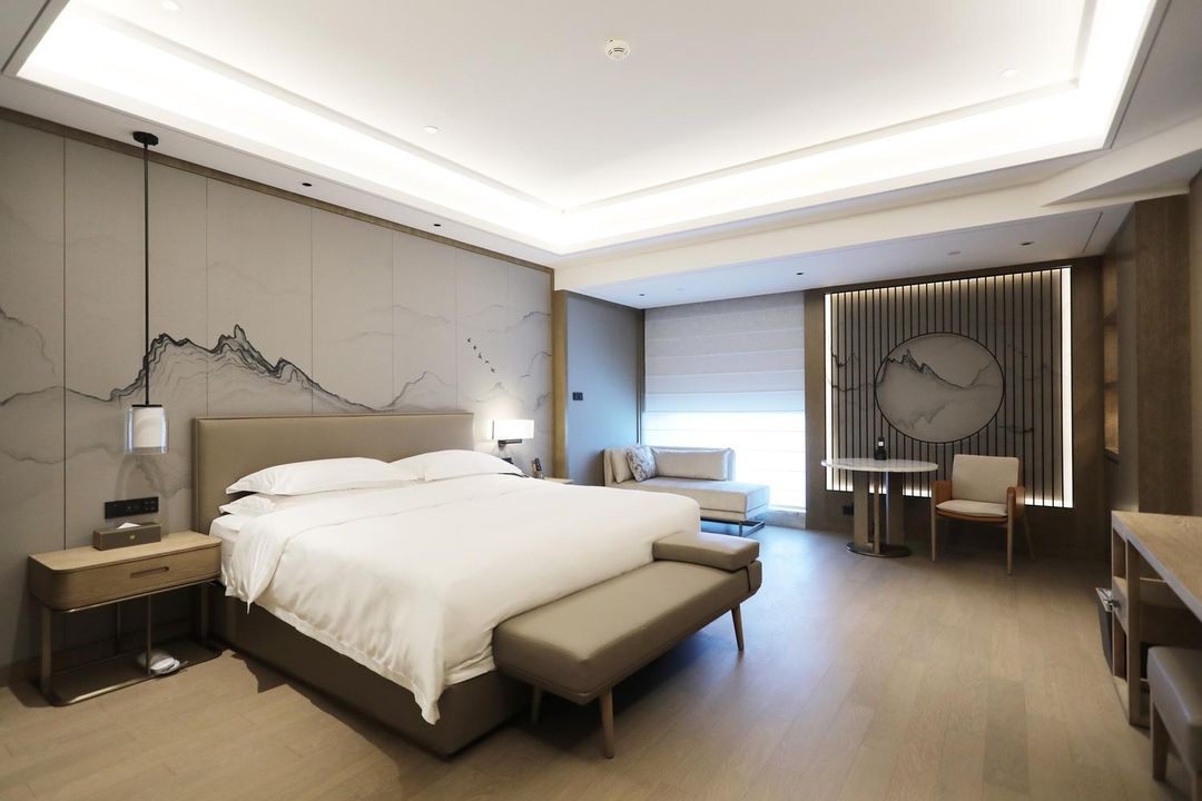 高级大床套房