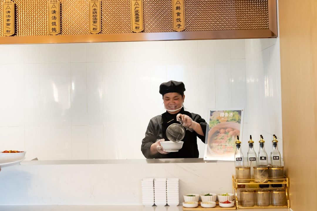深圳南山西丽大学城亚朵酒店