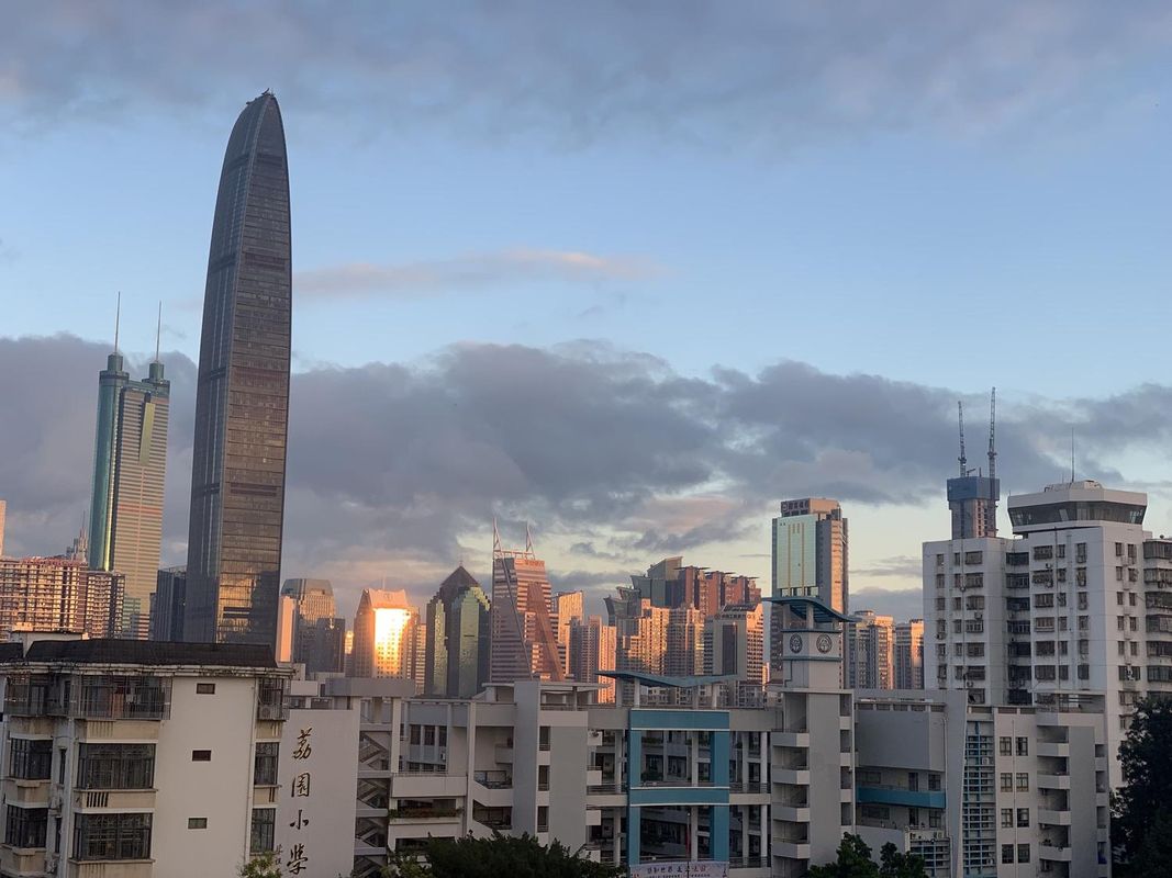 深圳华强北振兴路亚朵酒店