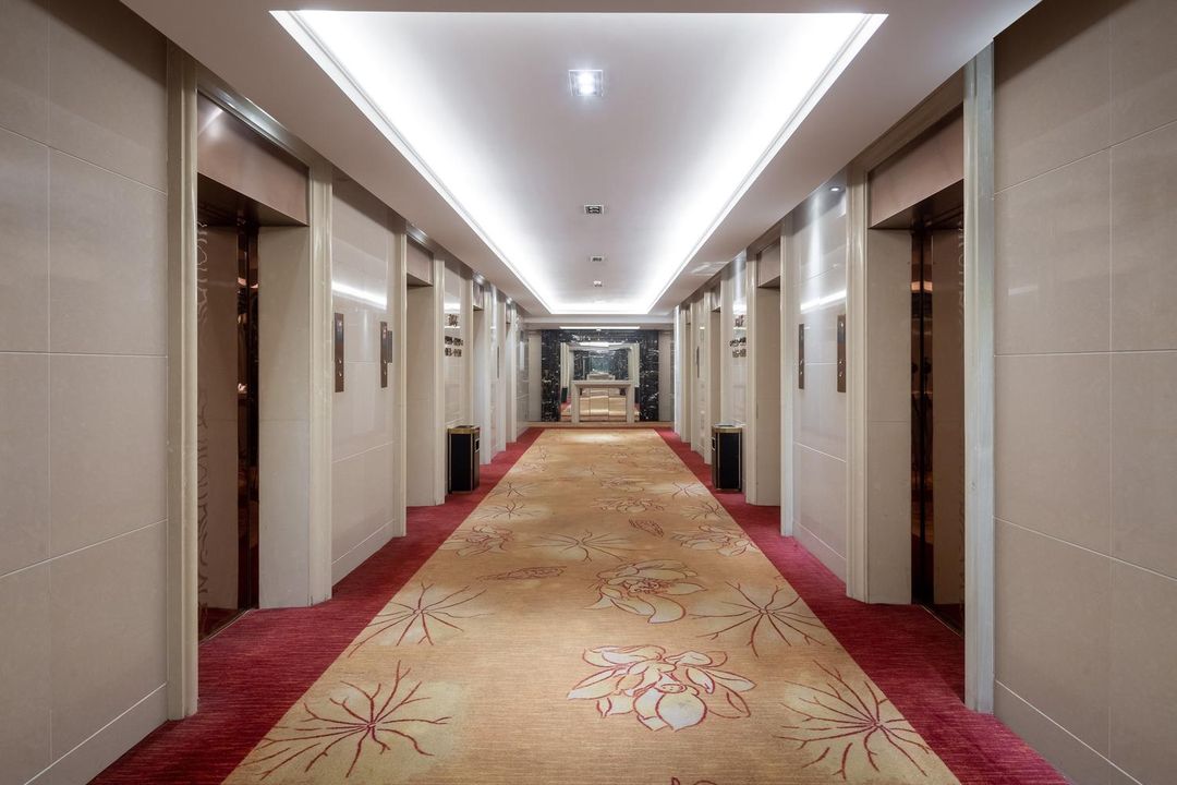 百灵酒店(贵阳喷水池紫林庵地铁站店)