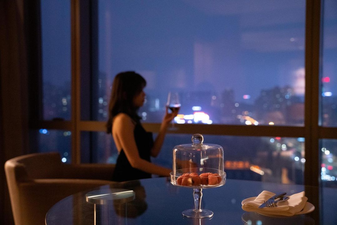 贵阳恒世纪酒店(观山湖区诚信路地铁站店)