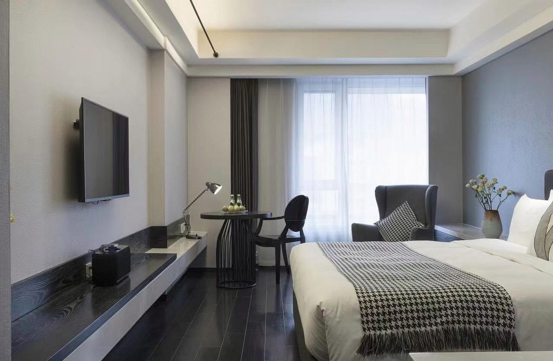 豪泽酒店HOLZ HOTEL(沈阳体育学院国际会展中心店)