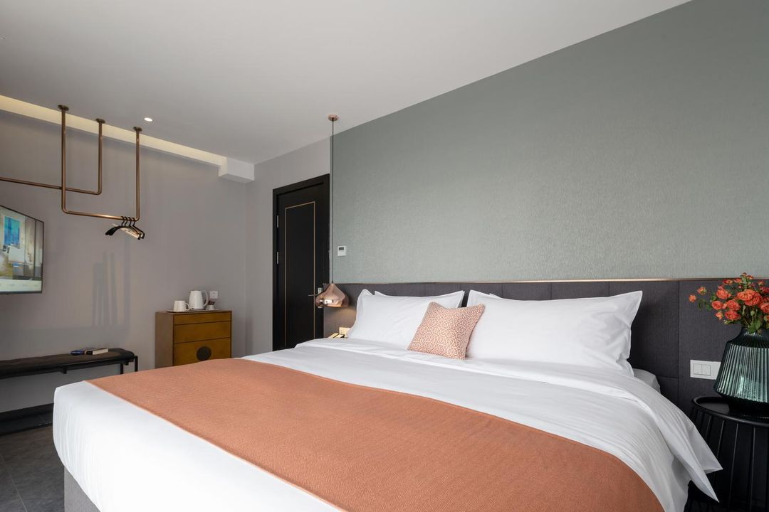 豪泽芮兹酒店 HOLZ RIEZ HOTEL (沈阳奥体中心浑南外滩市集店)