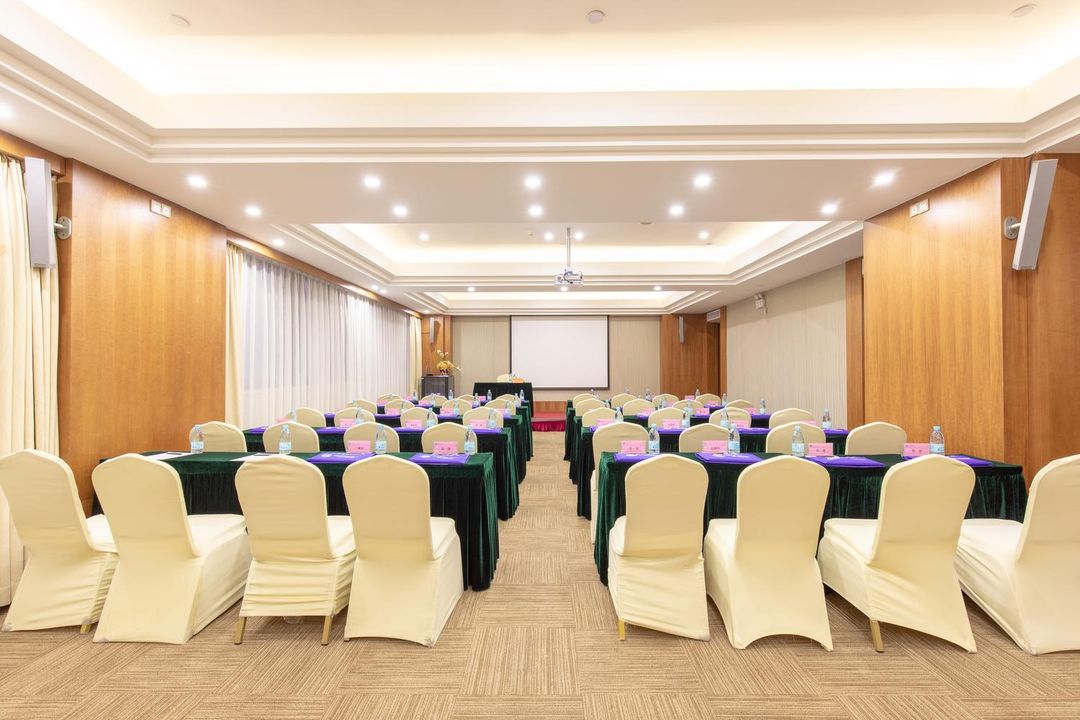 南国会&middot;1站酒店(广州太古汇岗顶地铁站店)