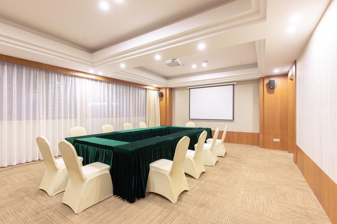 南国会&middot;1站酒店(广州太古汇岗顶地铁站店)
