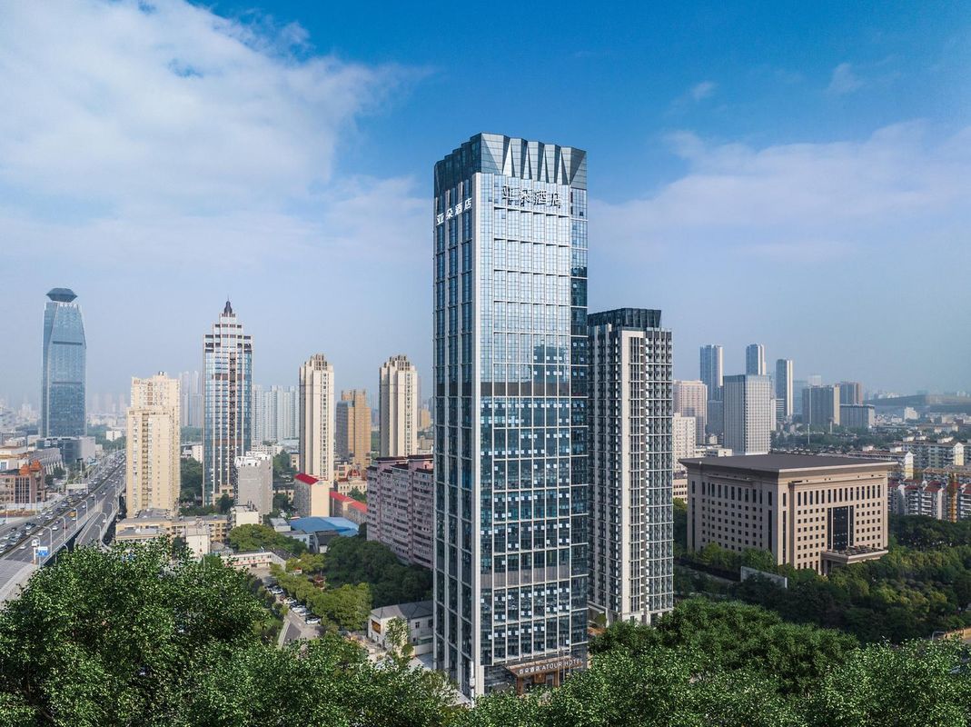 武汉理工大学街道口亚朵酒店