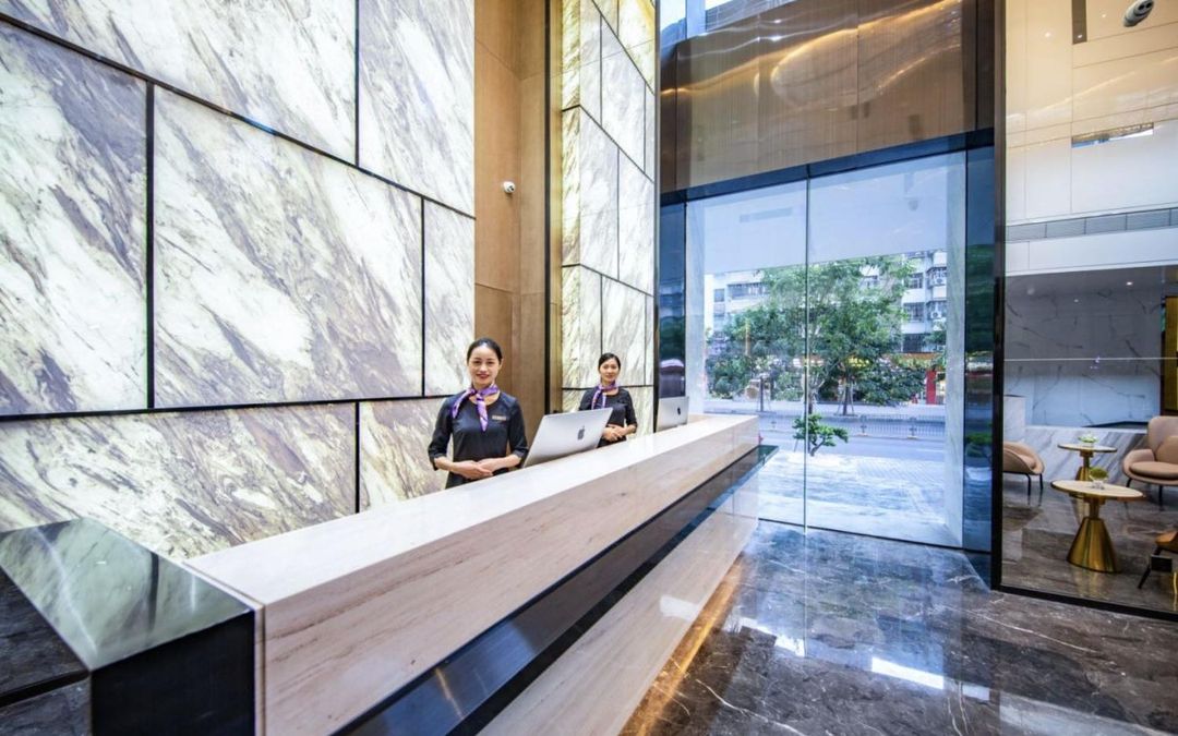 深圳罗湖地王亚朵酒店
