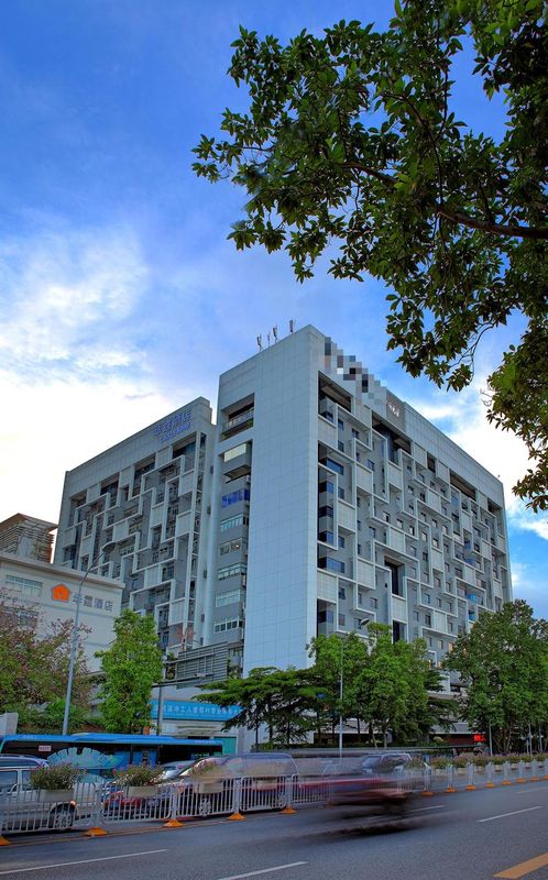 深圳华强北华霆酒店
