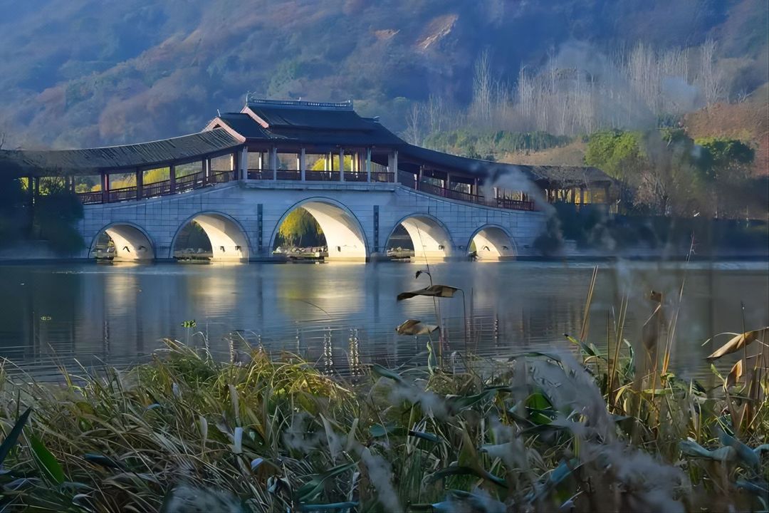 无锡书香世家酒店(江南大学长广溪地铁站店)