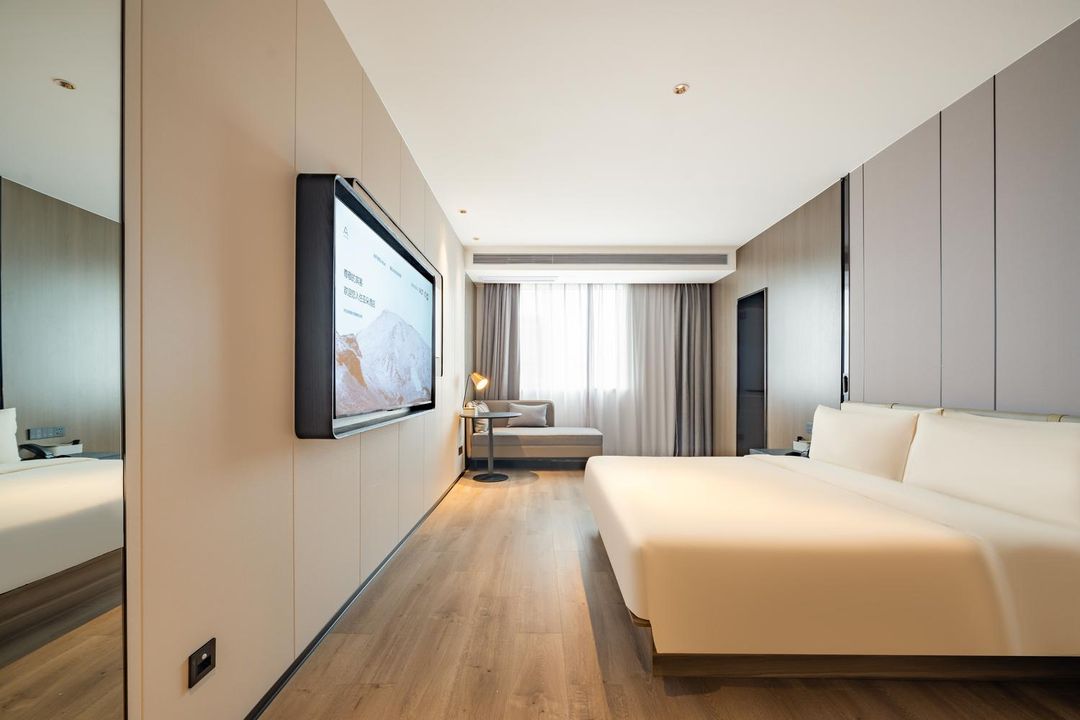 上海中环百联铜川路地铁站亚朵X酒店