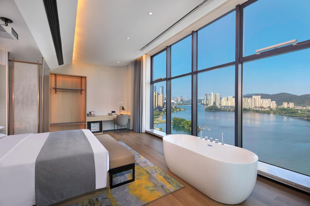 长沙麦客达温德姆&middot;湖景酒店(梅溪湖西地铁站店)