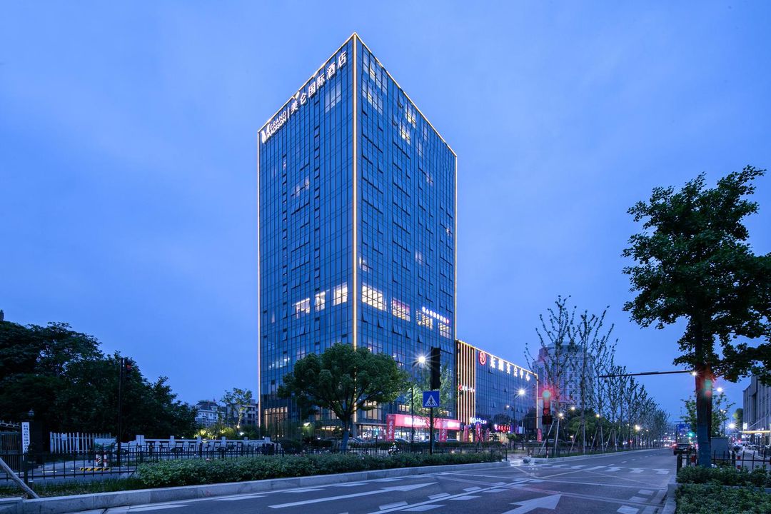 杭州临平悦东湖美仑国际酒店