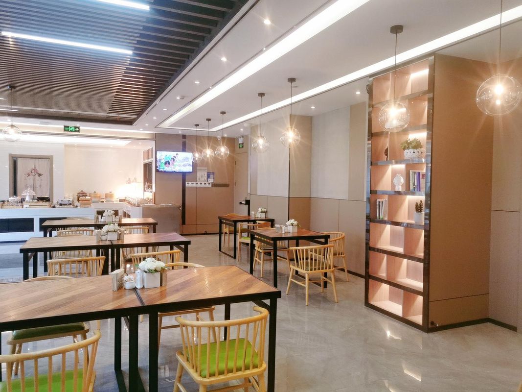 合肥庐阳万象汇亚朵酒店