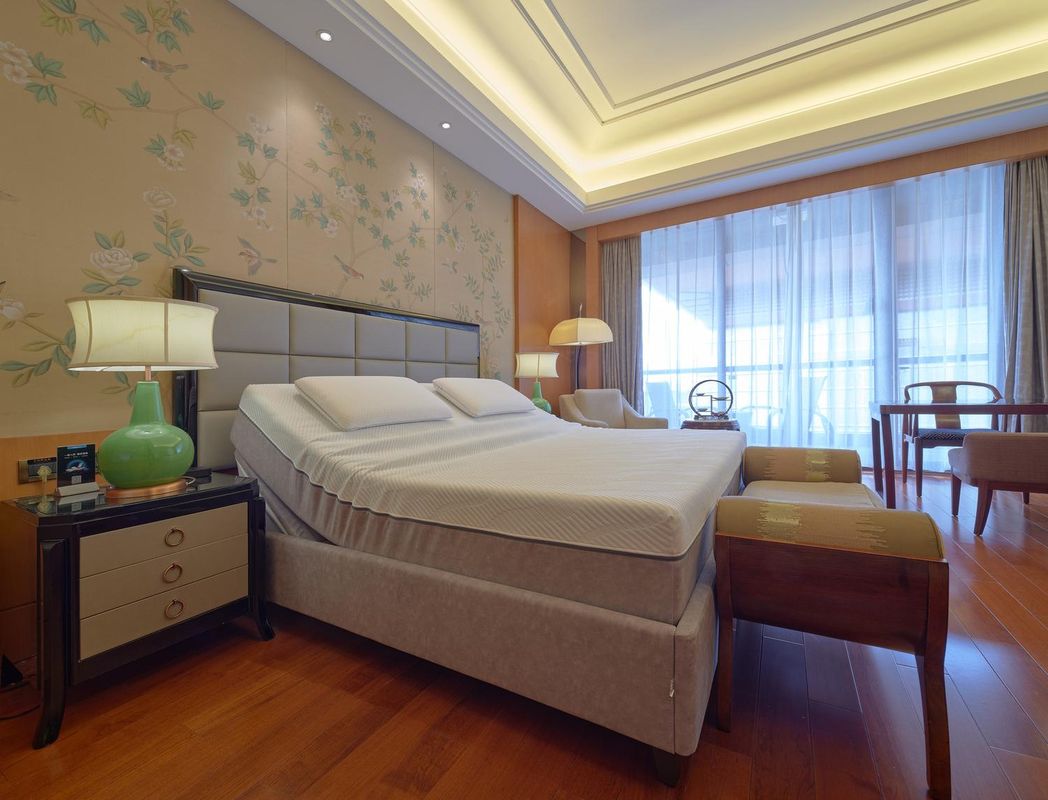 智能睡眠房（零压舒睡+震动按摩+打鼾干预）