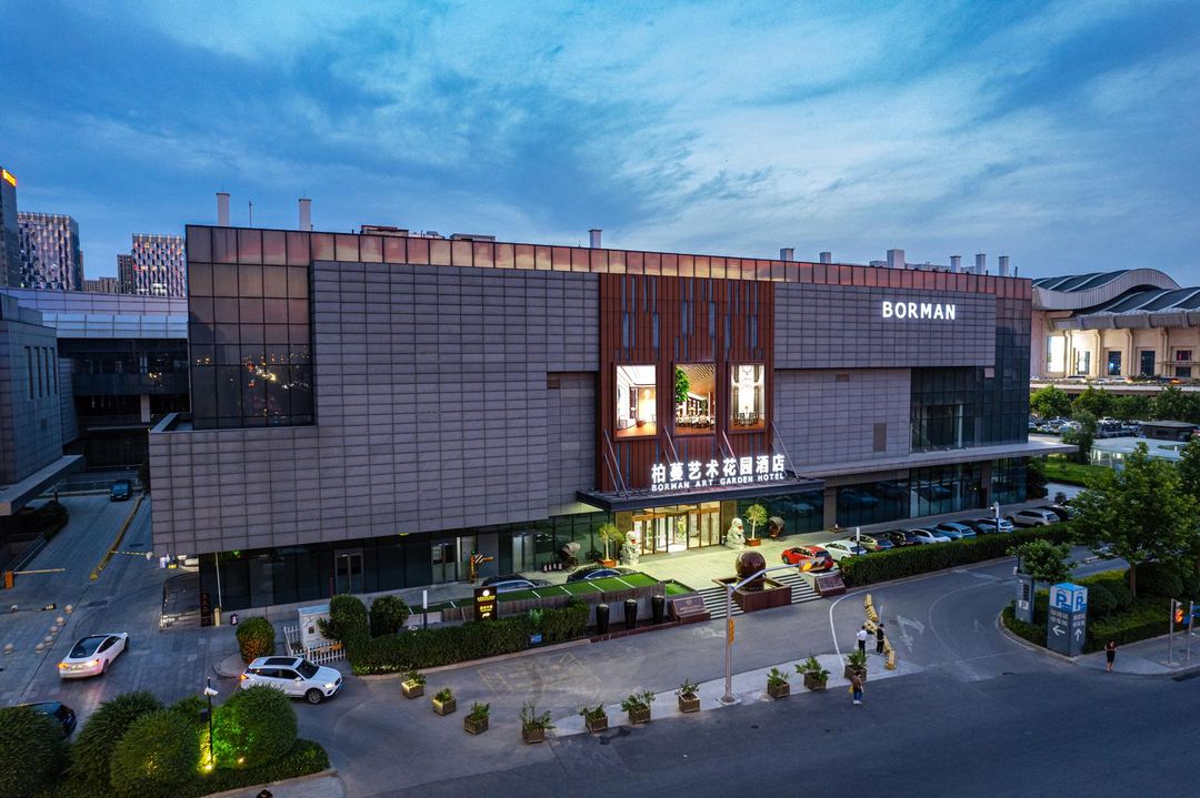 柏蔓艺术花园酒店(济南西站会展中心店)