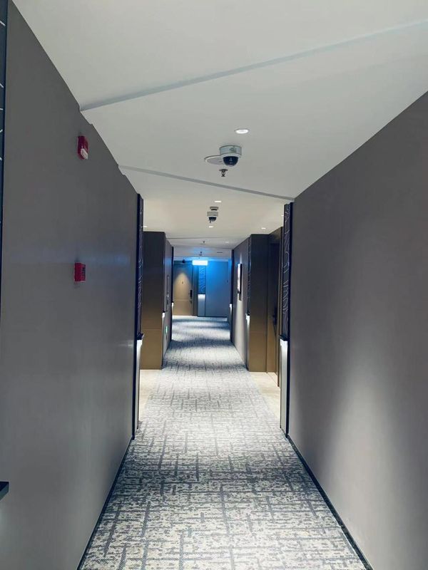 上海莘庄商务区亚朵酒店