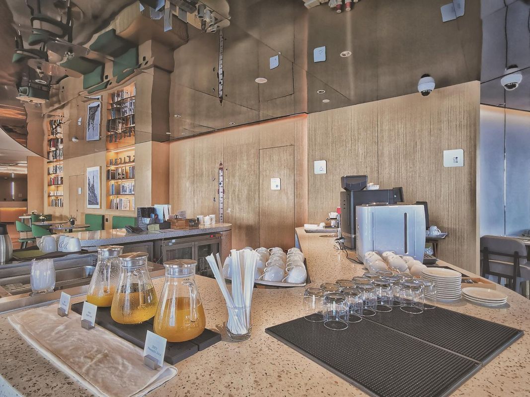 上海陆家嘴新梅希尔顿花园酒店