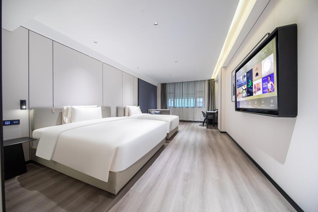 广州白云国际机场人和地铁站亚朵X酒店