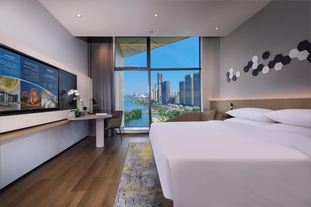 长沙麦客达温德姆&middot;湖景酒店(梅溪湖西地铁站店)