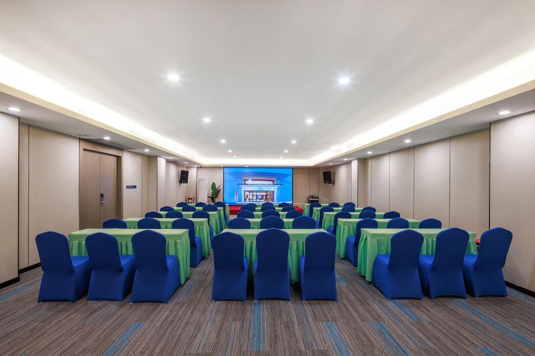 翡丽国际酒店(白云东平地铁站嘉禾警官学院店)