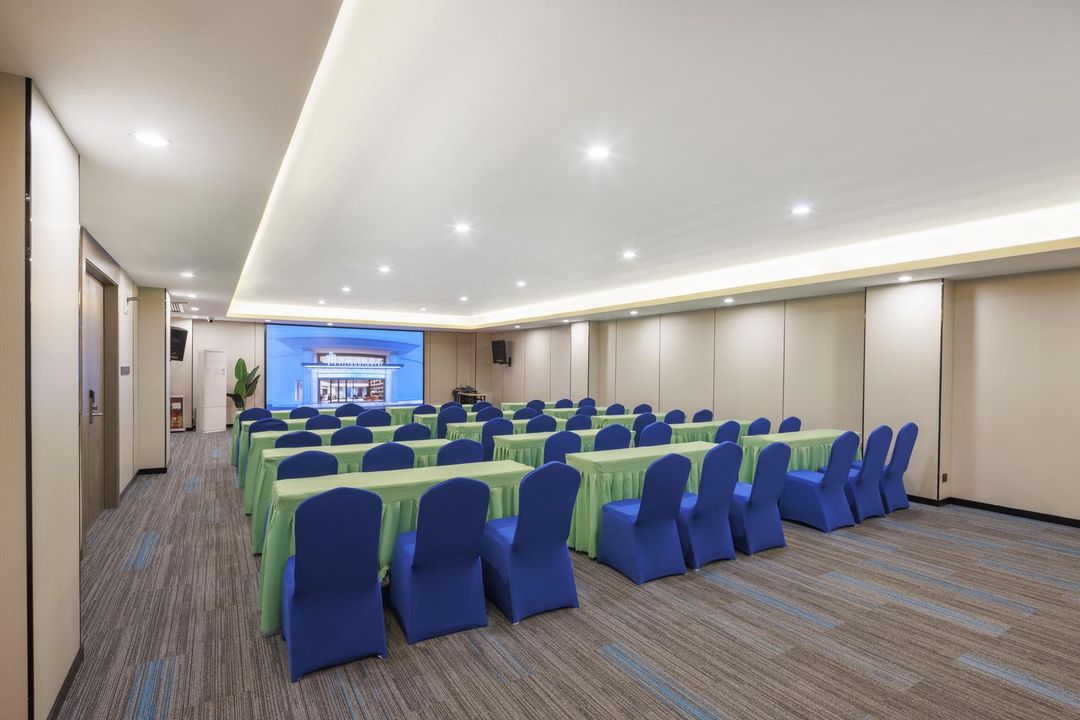 翡丽国际酒店(白云东平地铁站嘉禾警官学院店)