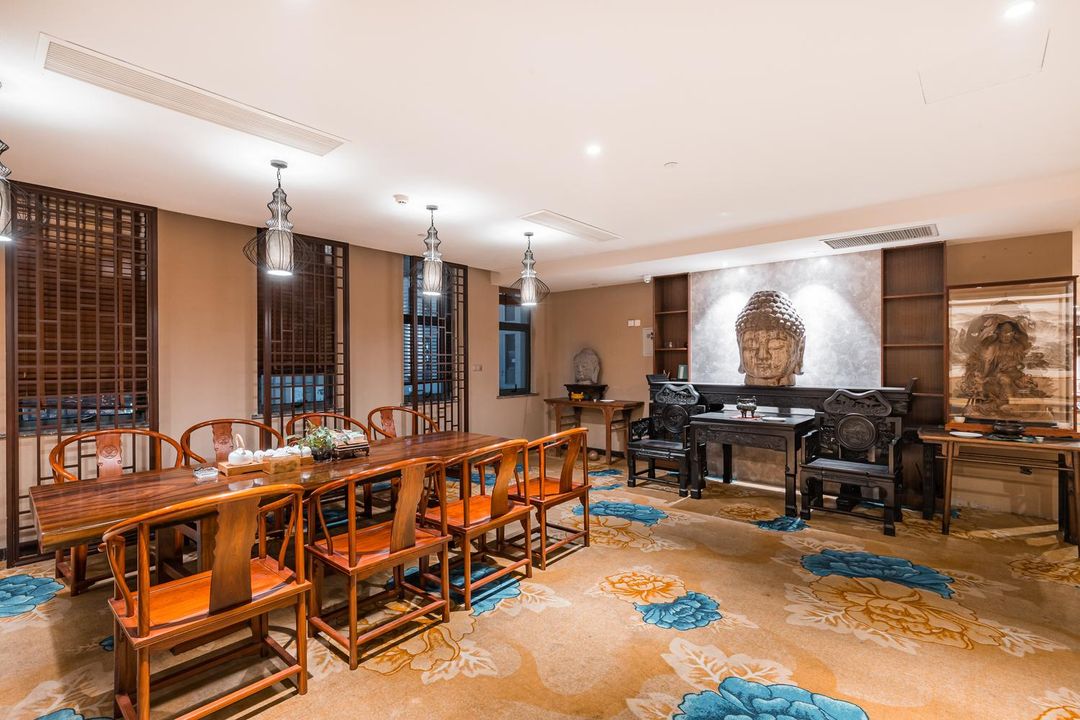宁波天唯艺术酒店(南部商务区罗蒙环球城店)