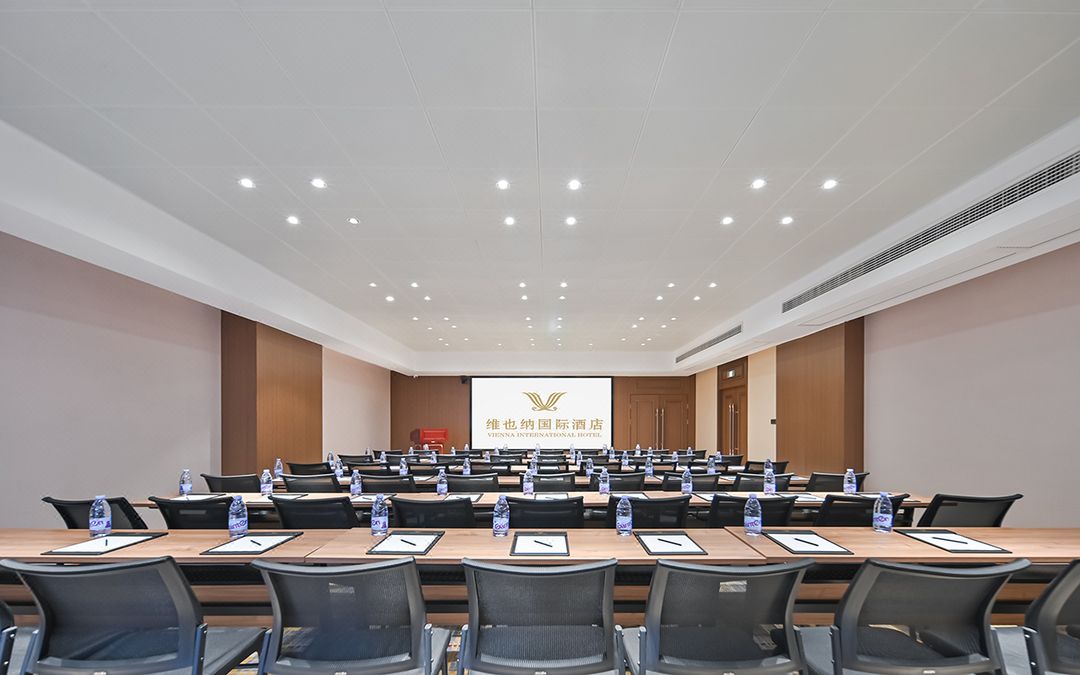维也纳国际酒店(徐州铜山万达广场师范大学店)