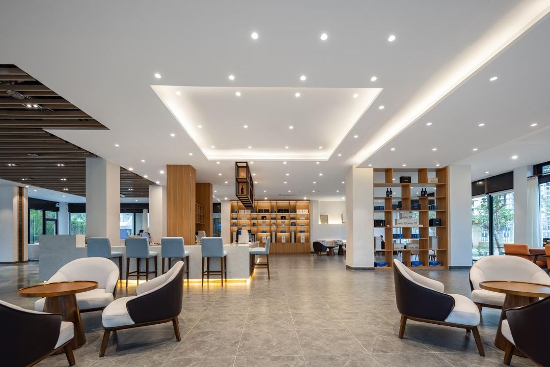 氢森国际酒店(大东海红沙码头店)