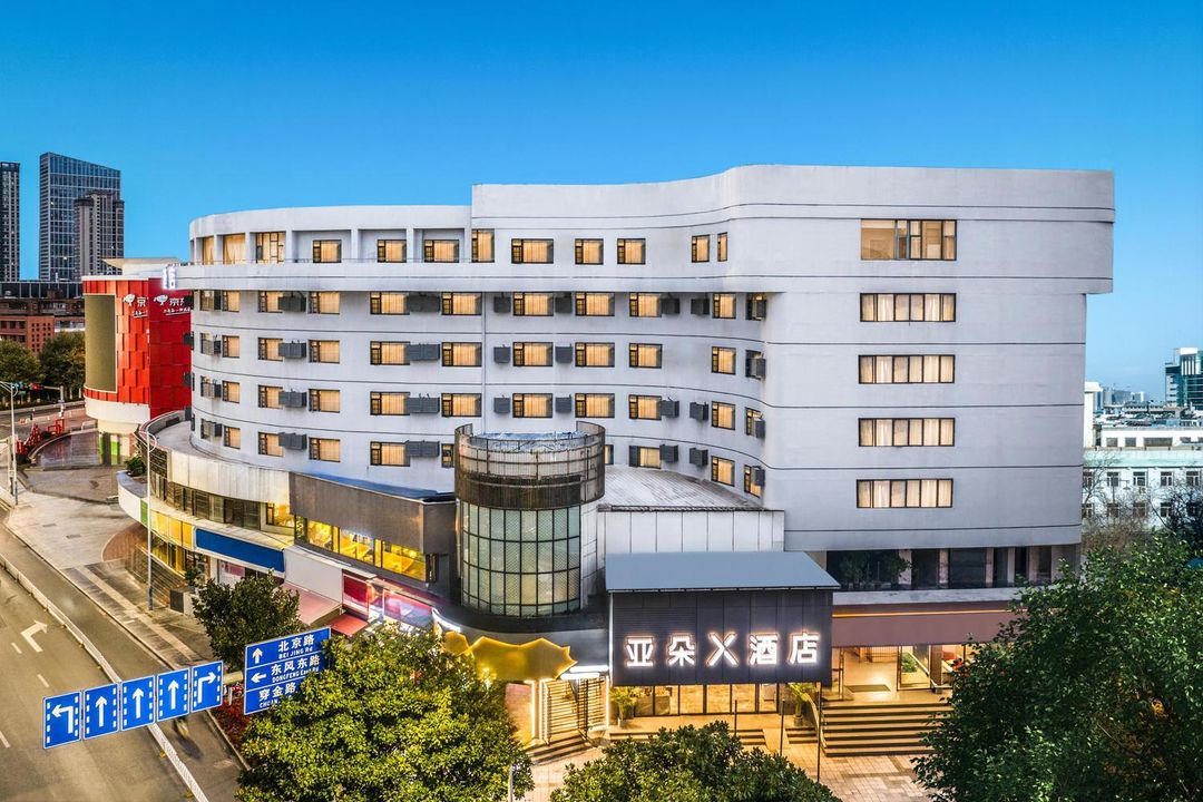 昆明东风广场人民东路亚朵X酒店