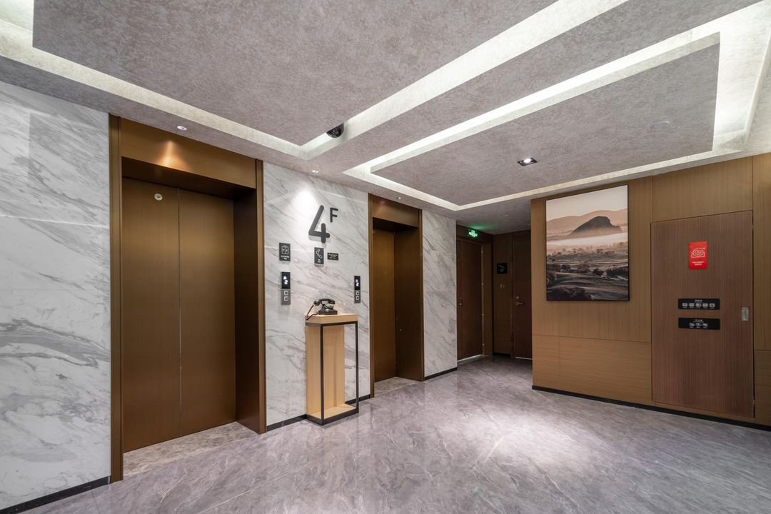 南京鼓楼中山北路亚朵酒店