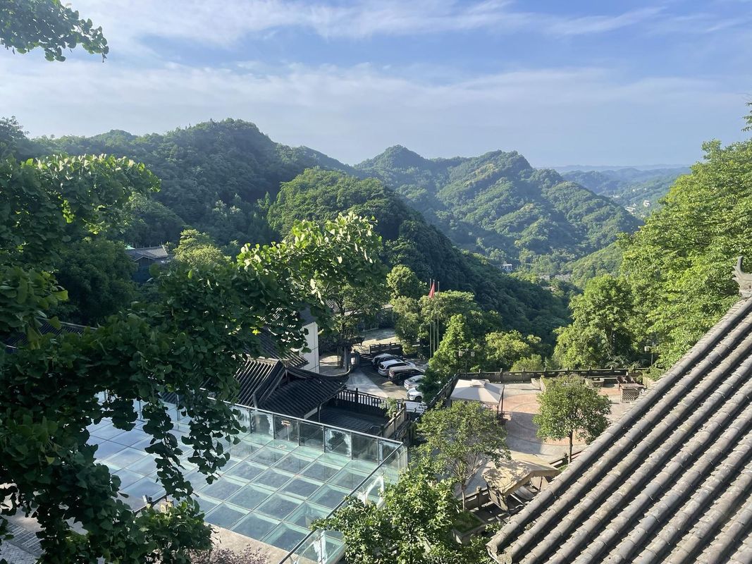 青城山睿宏酒店