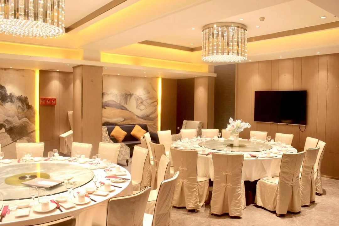 莱茵酒店(东莞虎门高铁站万达广场店)