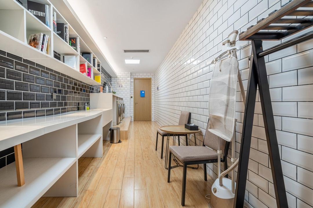 杭州君尚云逸酒店(池华街地铁站店)