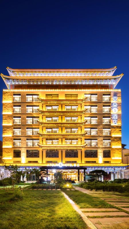 兰州光辉东方红广场亚朵S酒店
