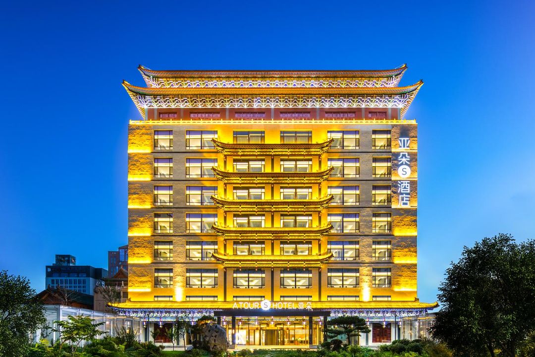 兰州光辉东方红广场亚朵S酒店