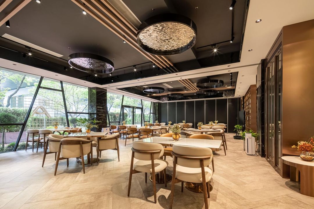 上海五角场殷高西路地铁站亚朵酒店