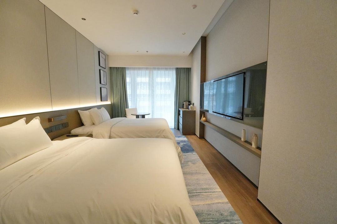 上海滴水湖斯南格尔精选酒店