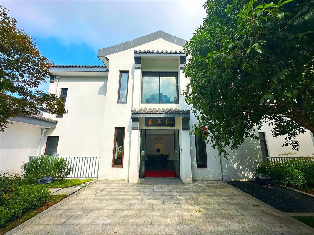 苏州彤日涵园湖滨度假酒店