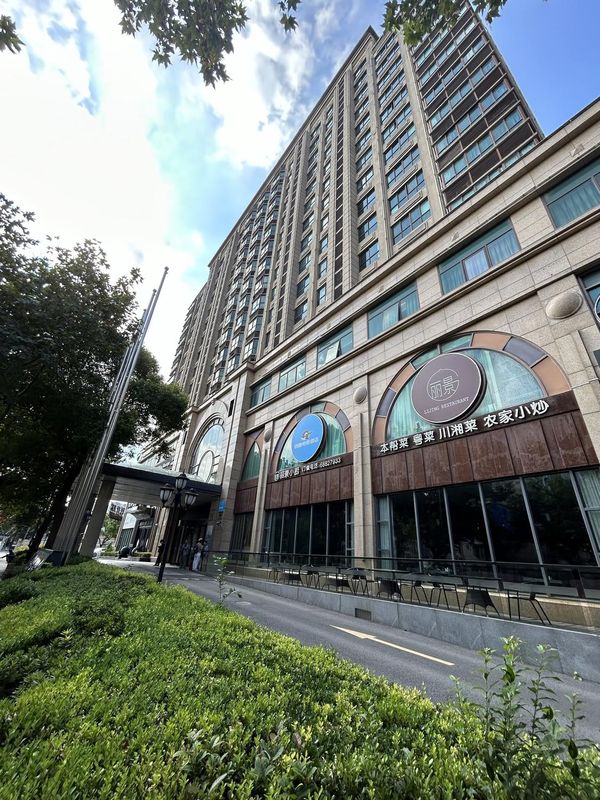 上海万信R酒店(陆家嘴金融街区店)